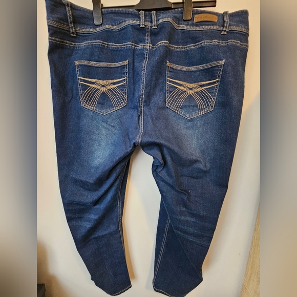 What About Me Blue Jeans, Size 24 - Picture 2 of 5